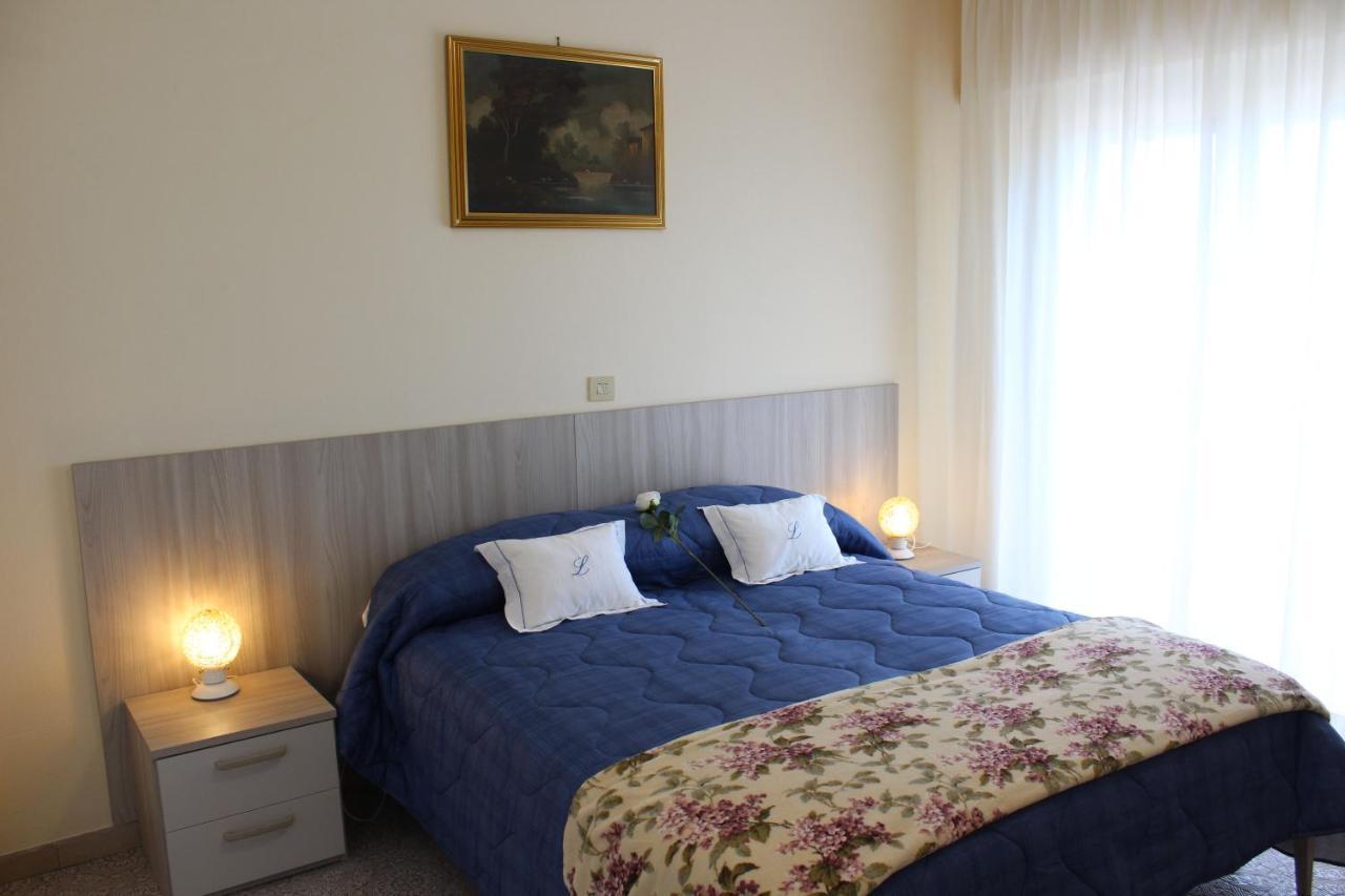 Hotel Luca Lido di Camaiore Exterior photo