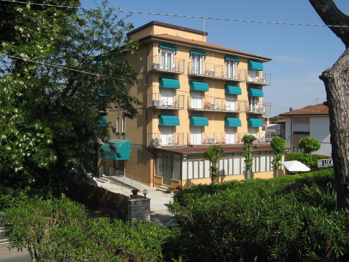 Hotel Luca Lido di Camaiore Exterior photo
