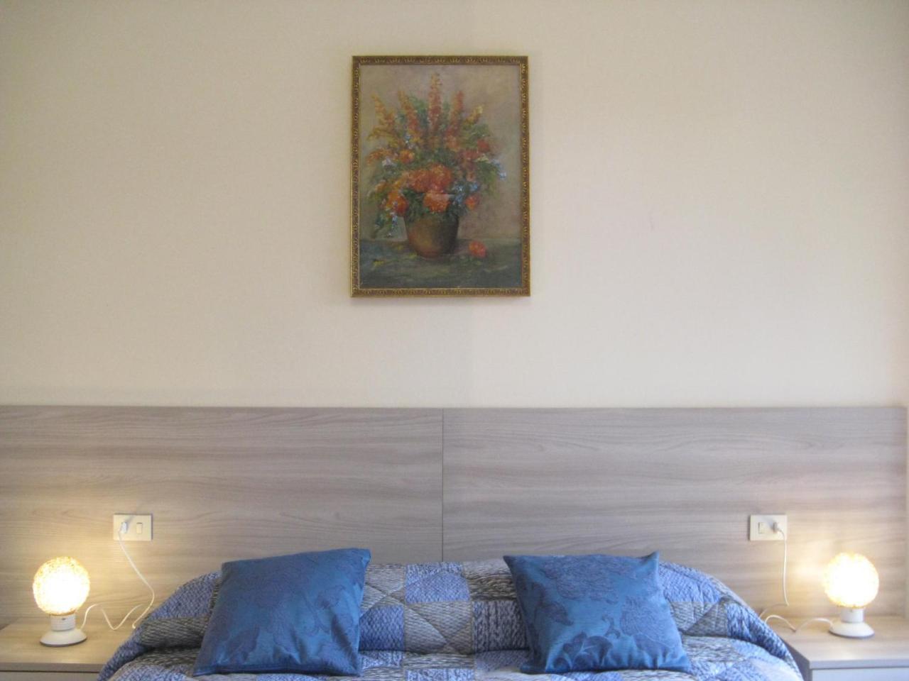 Hotel Luca Lido di Camaiore Exterior photo