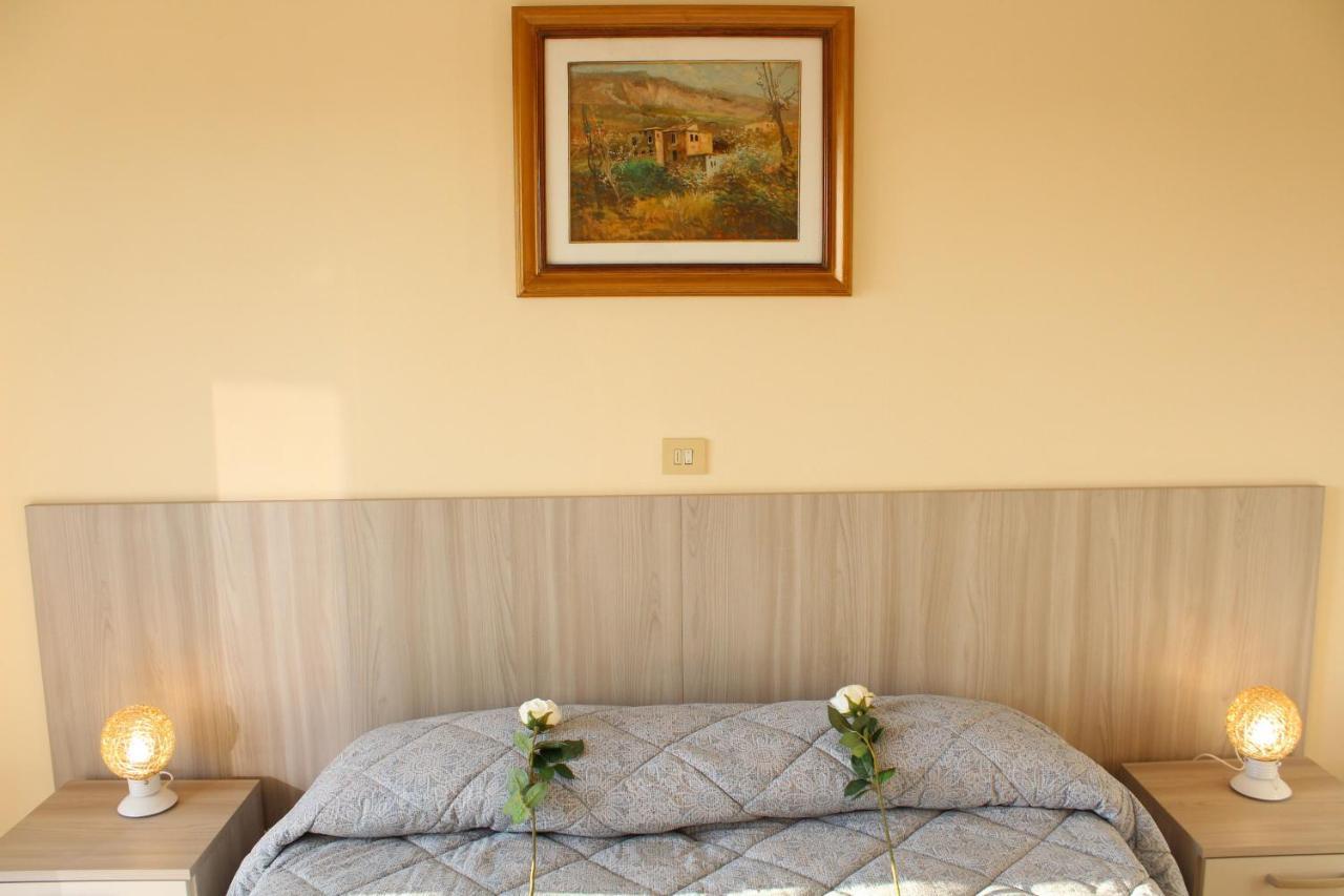 Hotel Luca Lido di Camaiore Exterior photo